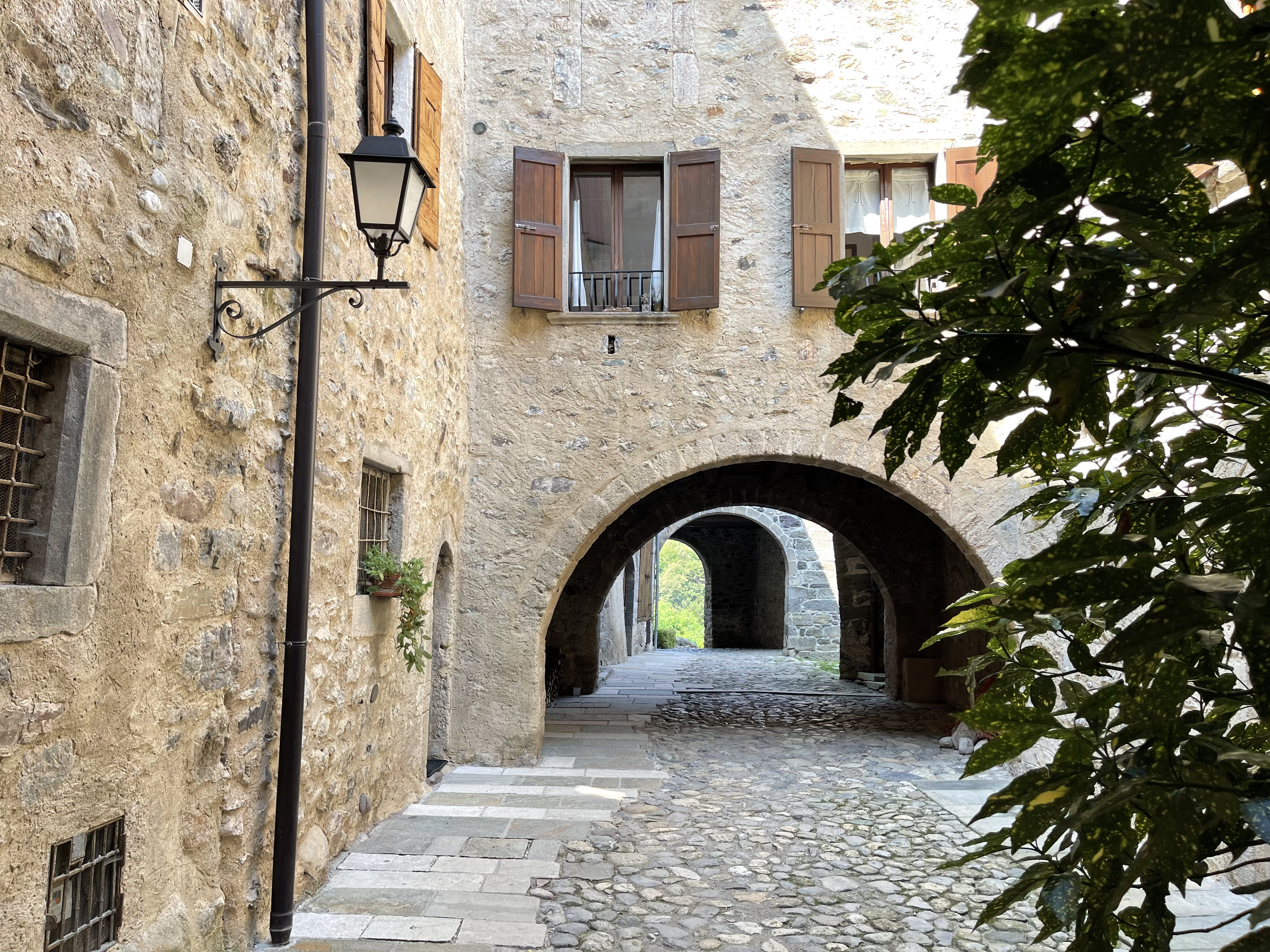 Immagine che raffigura Visita per adulti al borgo di Cornello e alla torre campanaria